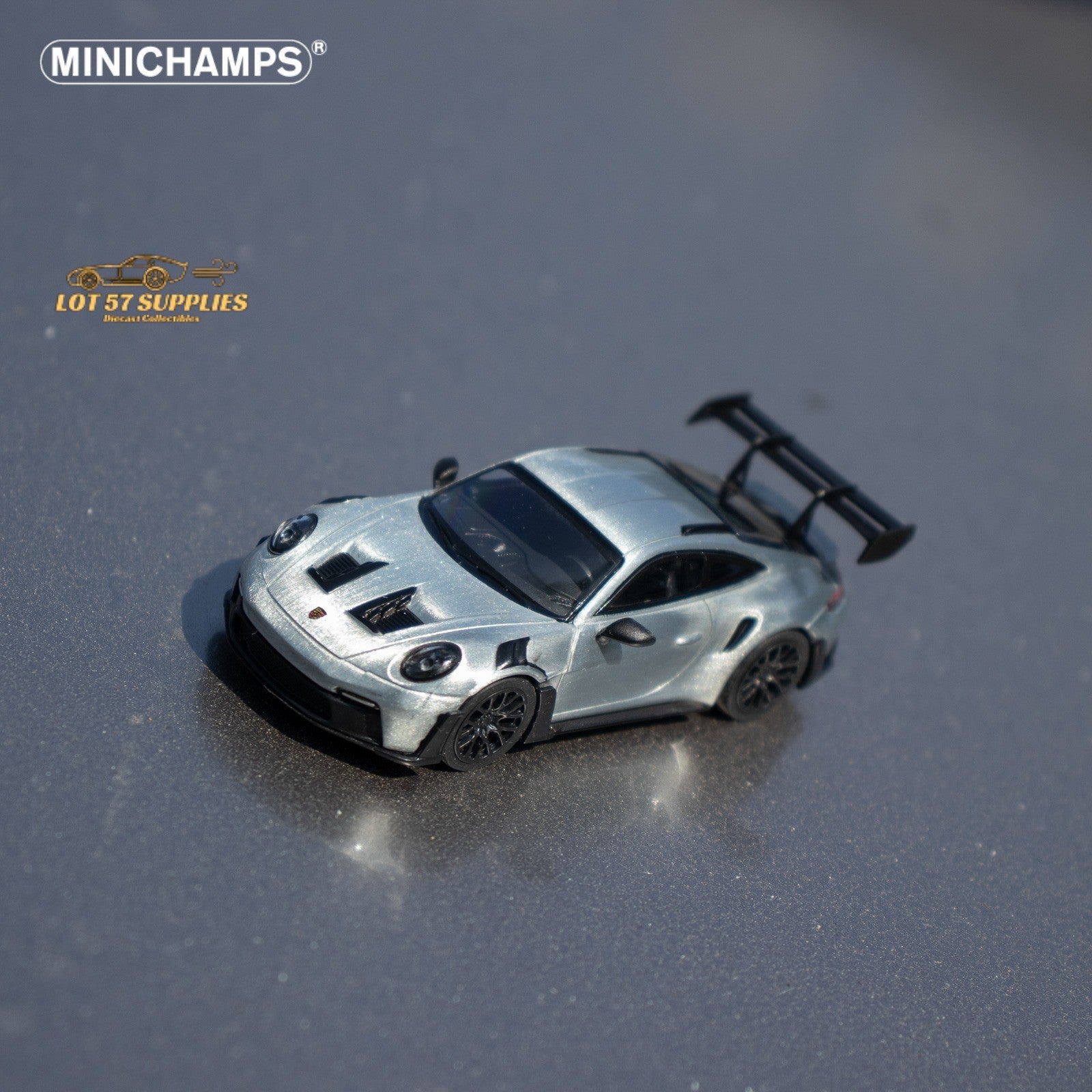 Minichamps X CLDC Exclusive Porsche 911 GT3 RS in Raw Silver