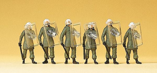 Preiser 10393 HO Scale German Riot Police -- With Shields Up – East Car ...